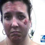 Fotos: Policías golpean brutalmente a una mujer Fotos: Policías golpean brutalmente a una mujer