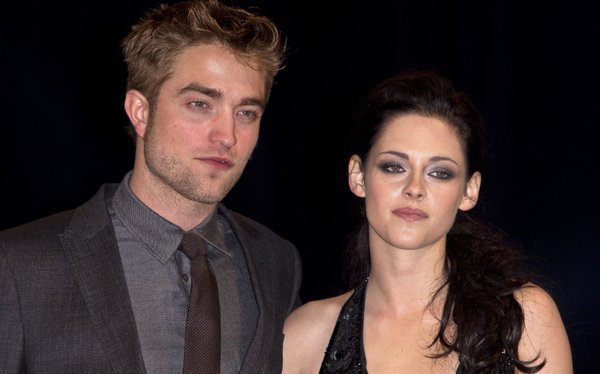 Robert Pattinson y Kristen Stewart juntos en la premiére de Amanecer: Parte 2