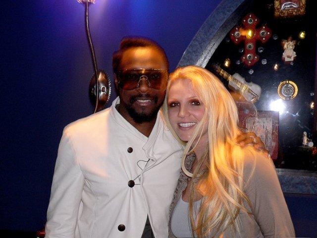 Britney Spears y Will.i.am graban canción juntos