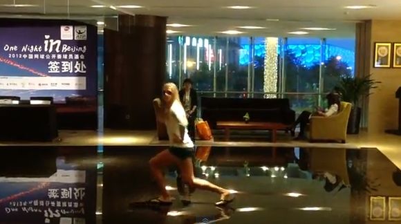 Video: Maria Sharapova baila el 'Gangnam Style' de PSY