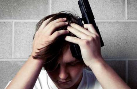 Un niño se disparaen la escuela frente a sus compañeros Un niño se disparaen la escuela frente a sus compañeros