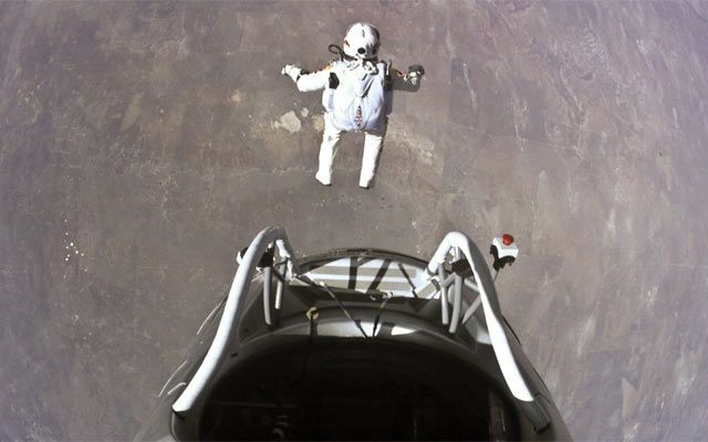 El nuevo desafío de Felix Baumgartner - Video