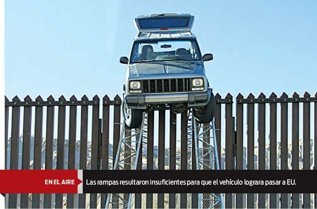 Insólito: 4x4 narco quedó atascada en la frontera México-EU - Fotos y Video