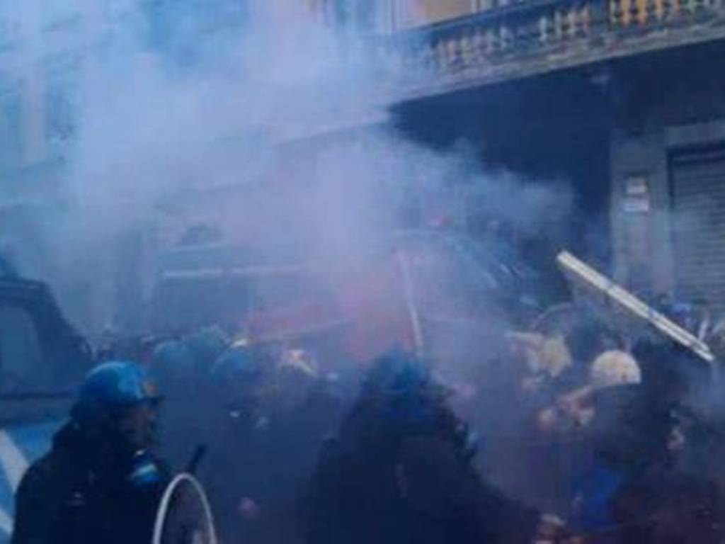 Disturbios en protesta europea contra los ajustes presupuestarios - Video