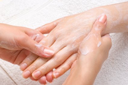 Cómo usar bicarbonato de sodio en tratamientos de belleza