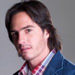 Fotos: Mauricio Ochmann manosea a su novia en público Fotos: Mauricio Ochmann manosea a su novia en público