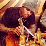 Polémicas fotos de Chris Brown fumando marihuana Polémicas fotos de Chris Brown fumando marihuana