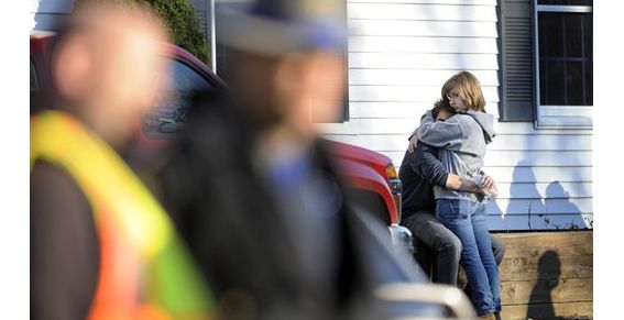 Dos sobrevivientes en la masacre de la escuela primaria de Connecticut