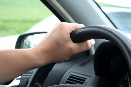 Cómo obtener un permiso temporal para conducir en EU