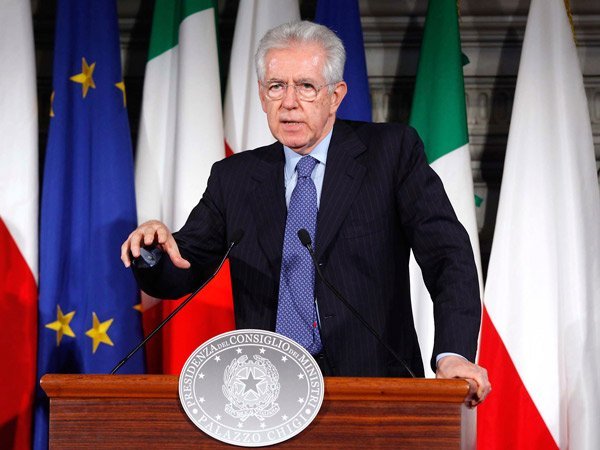 Renunció el Primer Ministro de Italia Mario Monti