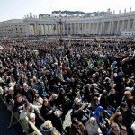 La despedida del papa Benedicto XVI en la Plaza de San Pedro - Fotos