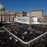 La despedida del papa Benedicto XVI en la Plaza de San Pedro - Fotos
