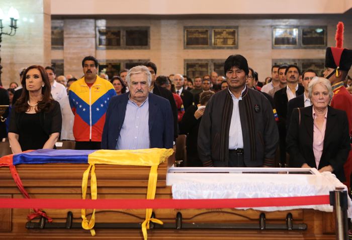 FUNERAL DE HUGO CHÁVEZ EN VIVO - COBERTURA COMPLETA