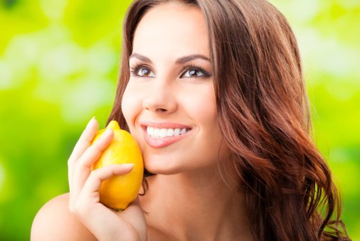 Cómo usar el limón para combatir las arrugas