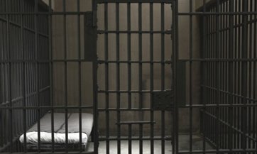 Insólito: Grecia crea centros de detención para deudores