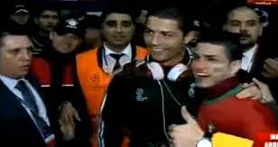 Video: Cristiano Ronaldo y su doble juntos