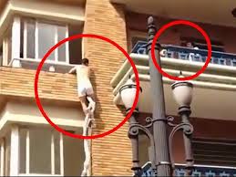 Video: Amante escapa por la ventana