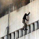 Dos personas mueren al tirarse al vacío durante un incendio - Fotos