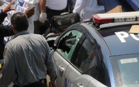 Policía se quita la vida en su patrulla
