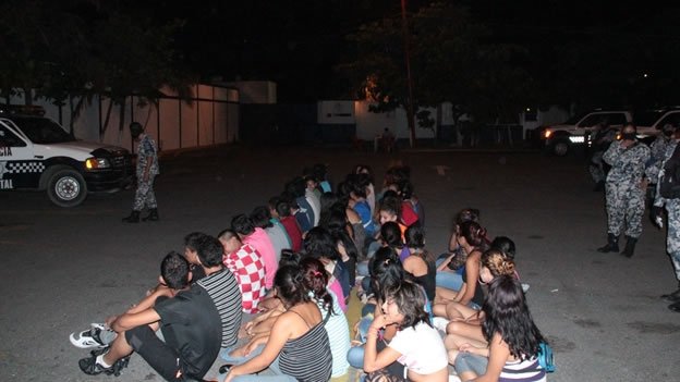 Detienen a 62 menores de edad en Veracruz