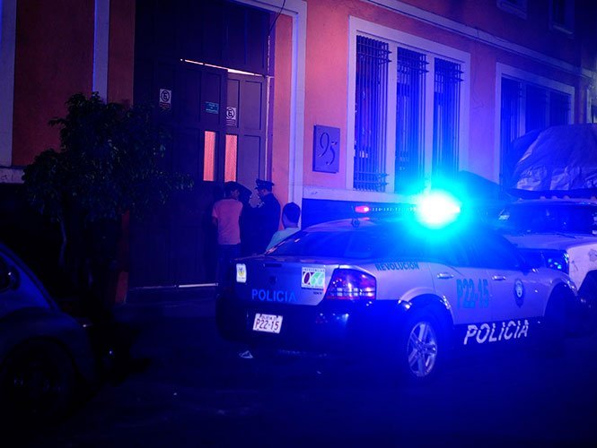 Ladrón se tira de un cuarto piso al ser descubierto por la policía