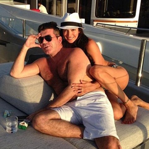 Simon Cowell embaraza a la esposa de su mejor amigo Simon Cowell embaraza a la esposa de su mejor amigo