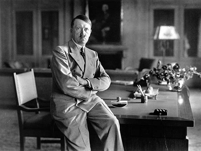 ¿En verdad Adolf Hitler se quitó la vida?